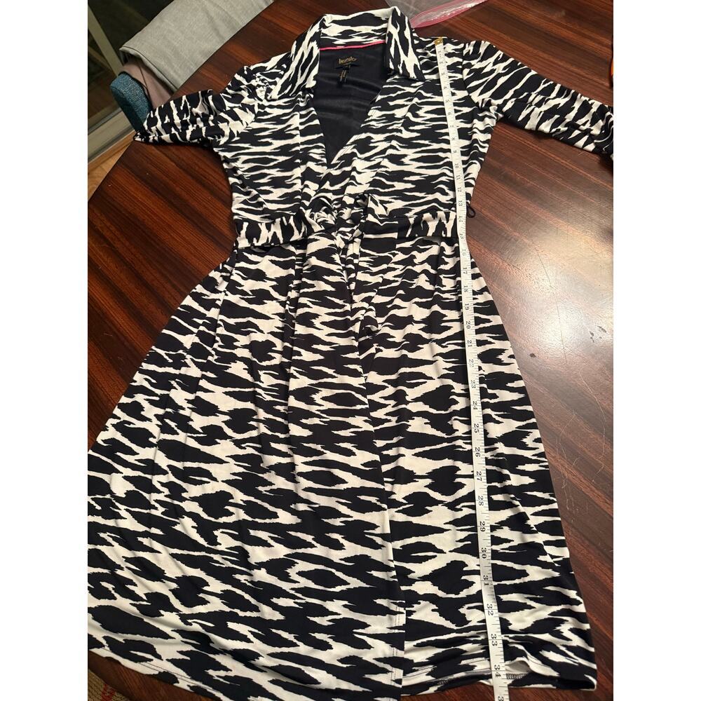 Laundry By Shelli Segal Long Sleeve Wrap Midi Dress Black White Zebra Print Sz S - Picture 8 of 8